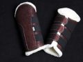 Pearl-Schabracken-Manufaktur-Dressurschabracke-Dressage-Dressur-Friese-Gamaschen-Springgamschen-DressurgamascheGlitzer-Rot-3-scaled-e1605302189958