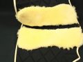 Pearl-Schabracke-Dressurschabracke-Satteldecke-Deluxe-individuell-bestickt-mit-Namen-bestickt-Gold-Kundenanfertigung-Kundenwunsch-Lammfell-Lammfellschabracke-1-scaled-e1617189444255