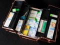 Pearl-Schabracke-Stallapotheke-Stall-Apotheke-Pferde-Medikamenten-Koffer-Medi-Box-Putzbox-Putzkasten-Medizin-Case-Rosegold-Holo-10-scaled-e1612002921123
