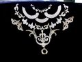 Pearl-Schabracken-Manufaktur-Barock-Dressur-Working-Equitation-Abschwitzdecke-Fleece-Decke-Bestickung-Gold-3-1-scaled-e1605354759350
